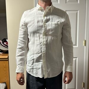 Never worn, White Linen LL Bean Slightly Fitted Button Down Shirt. Size: Medium.